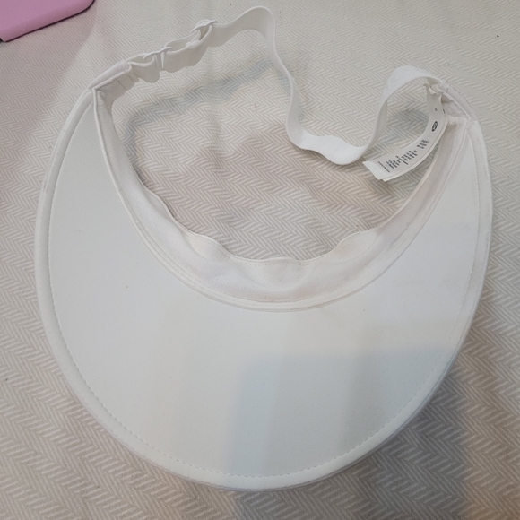 LULULEMON hat in white - Picture 7 of 16